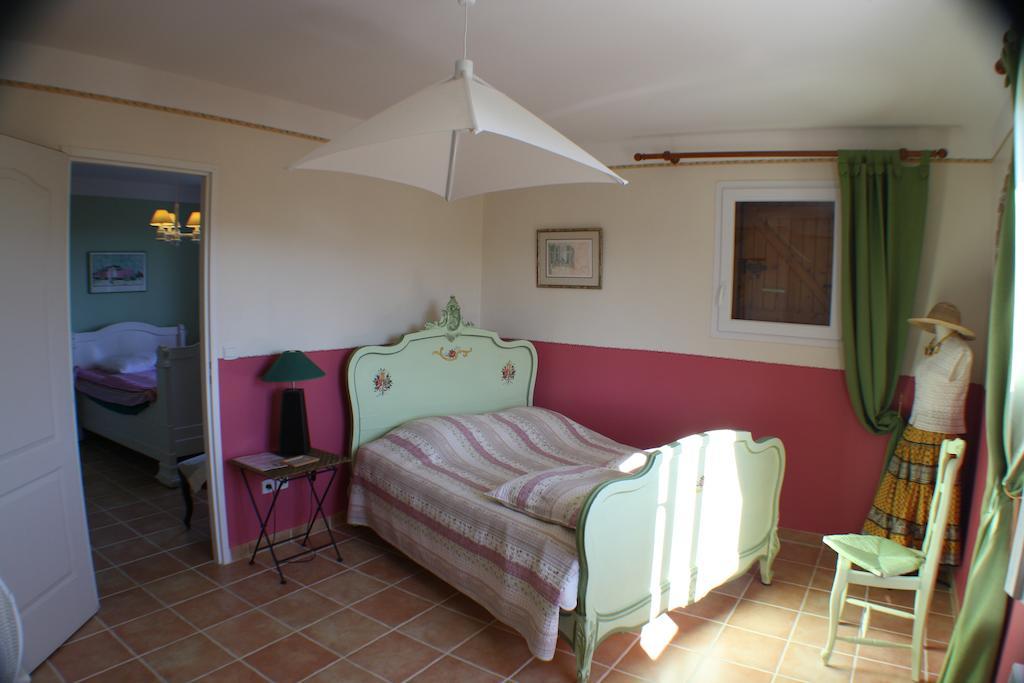 Mas de Courreges Hotel Saint-Hippolyte-du-Fort Buitenkant foto