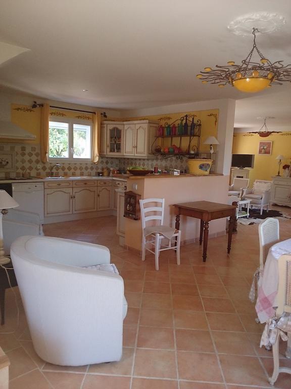 Mas de Courreges Hotel Saint-Hippolyte-du-Fort Buitenkant foto